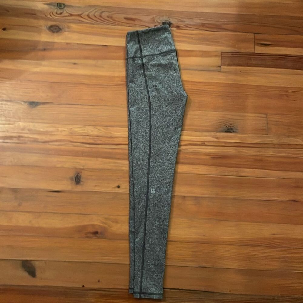 Victoria's Secret VSX Sport Heather Gray Leggings Womens Size Small Athleisure - Picture 3 of 11